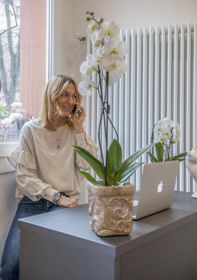 Le Stanze Dei Fiori Hotel Bologna Bagian luar foto